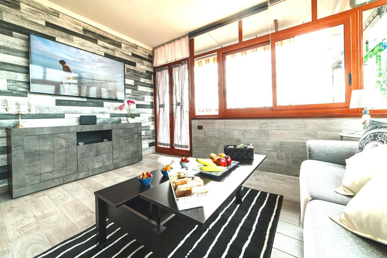 La Terrazza Nel Centro Villa Napoli Eksteriør billede